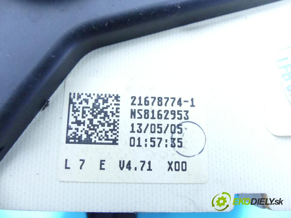 Renault Master II 1998-2010 2.5 dci 101 HP manual 74 kW 2463 cm3 5- prístrojovka/ budíky P8200359415G (Prístrojové dosky, displeje)