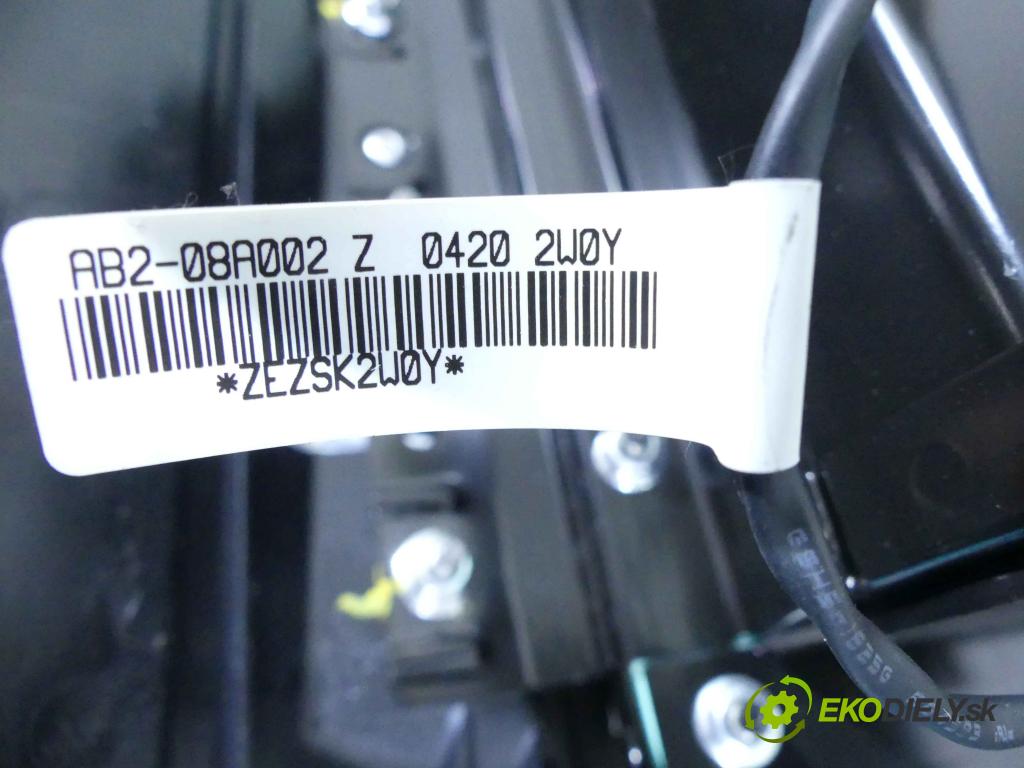 Chevrolet Captiva 2.2 VCDI 184hp manual 135 kW 2231 cm3 5- kokpit,pristrojová doska rozdeľovacia