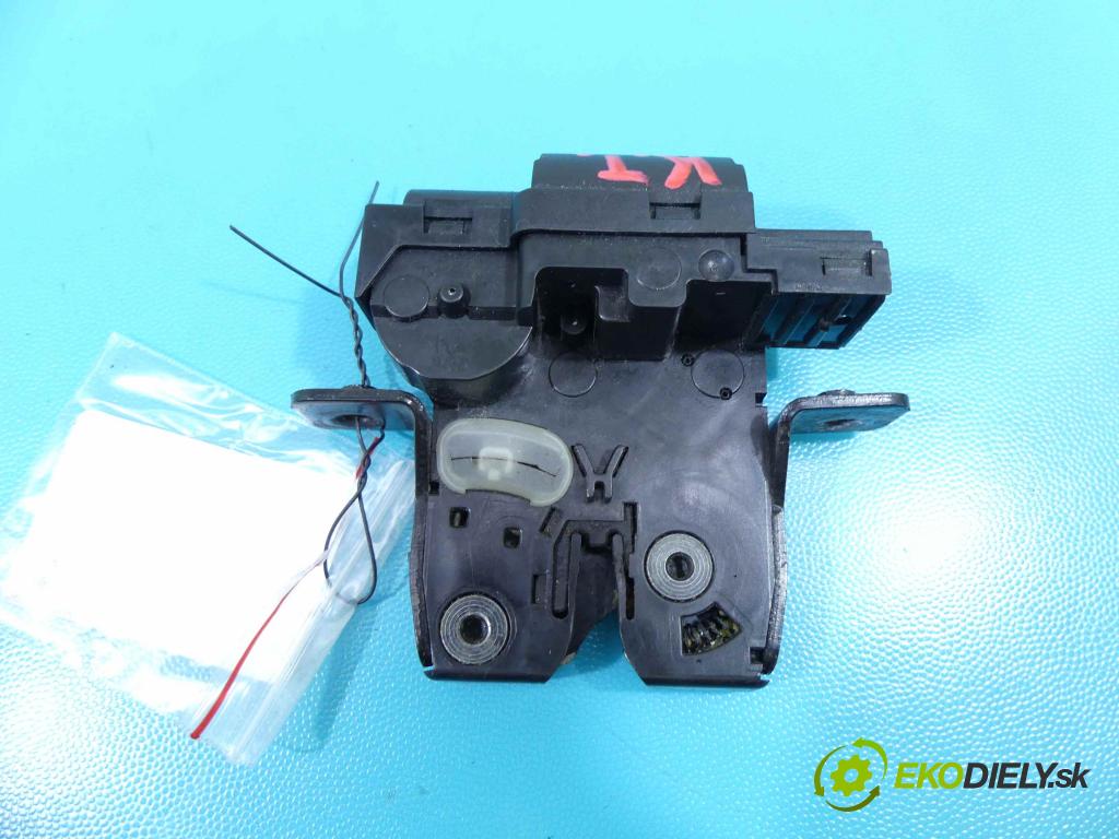 Nissan Qashqai I J10 2006-2013 1.6 dci 131 hp manual 96 kW 1598 cm3 5- zámek kufrových dveří zadní