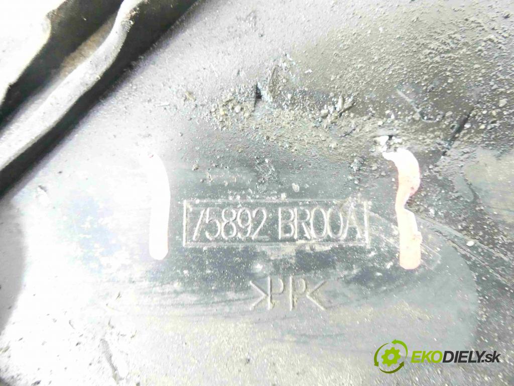Nissan Qashqai I J10 2006-2013 1.6 dci 131 HP manual 96 kW 1598 cm3 5- kryt motora dolní: 75892-BR00A