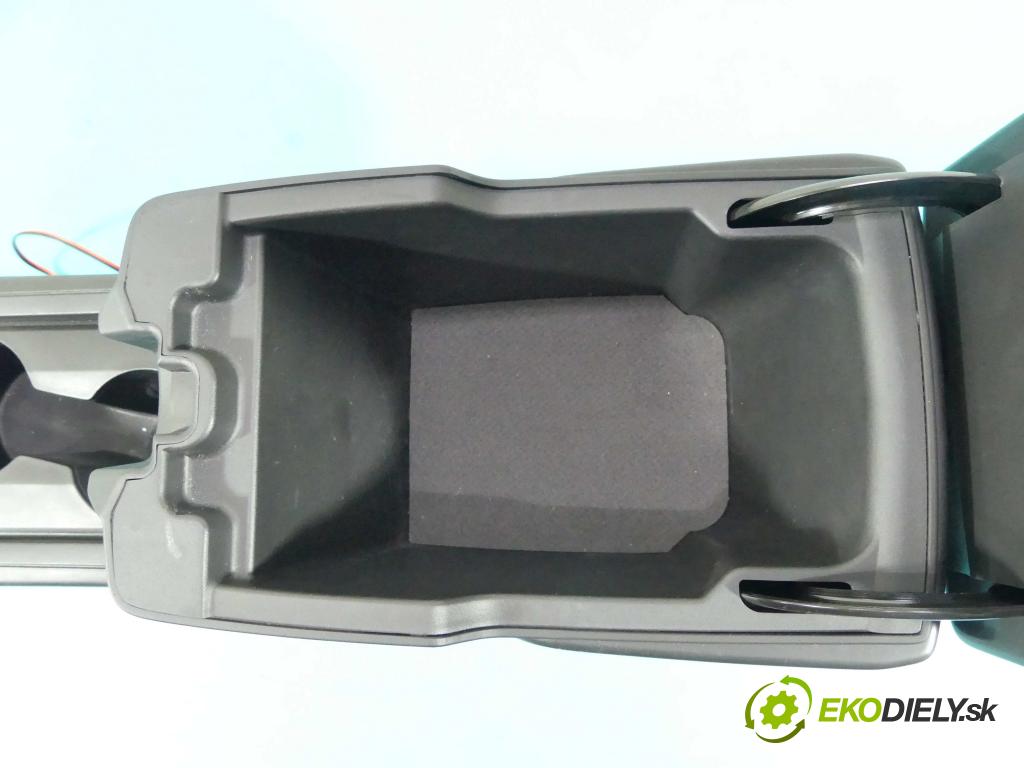 Chevrolet Captiva 2.2 VCDI 184hp manual 135 kW 2231 cm3 5- operadlo  (Lakťové opierky)