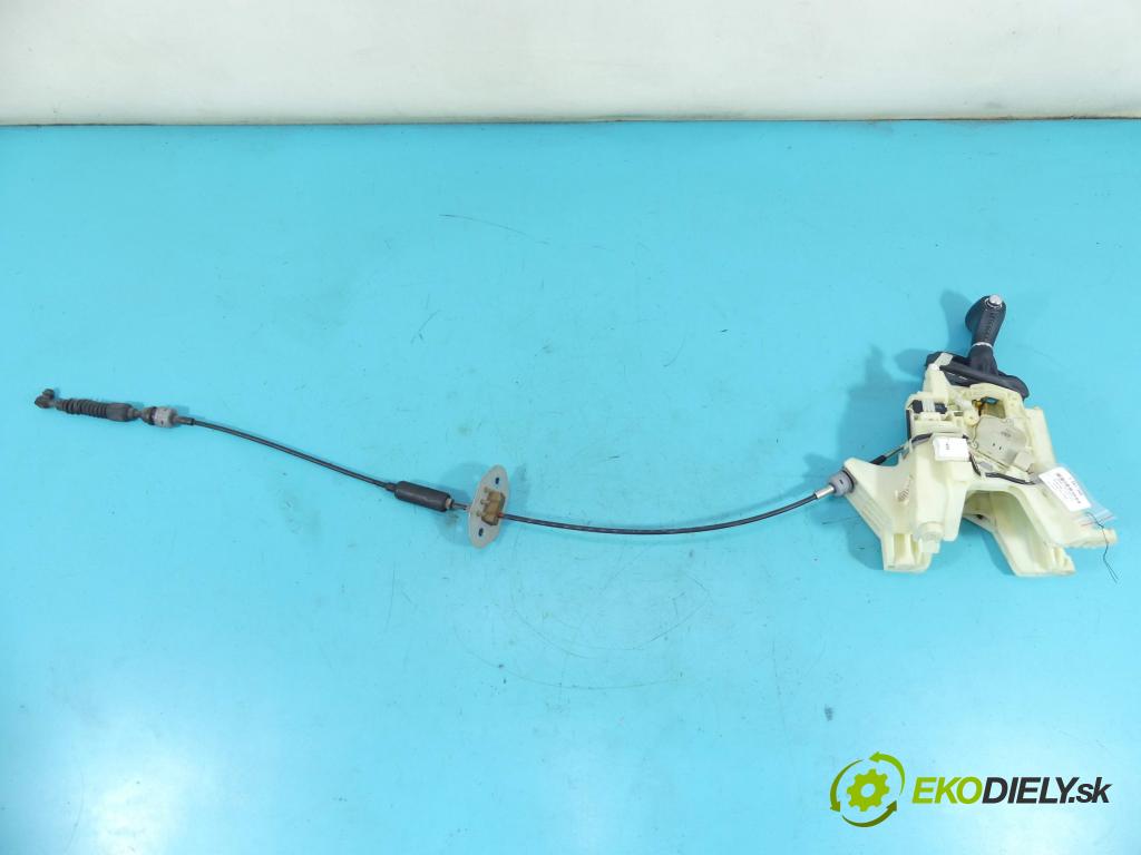 Kia Sportage III 2010-2015 2.0 crdi 136 HP automatic 100 kW 1995 cm3 5- Páka: Změny: stupeň,rýchlosť  (Rýchlostné páky / kulisy)