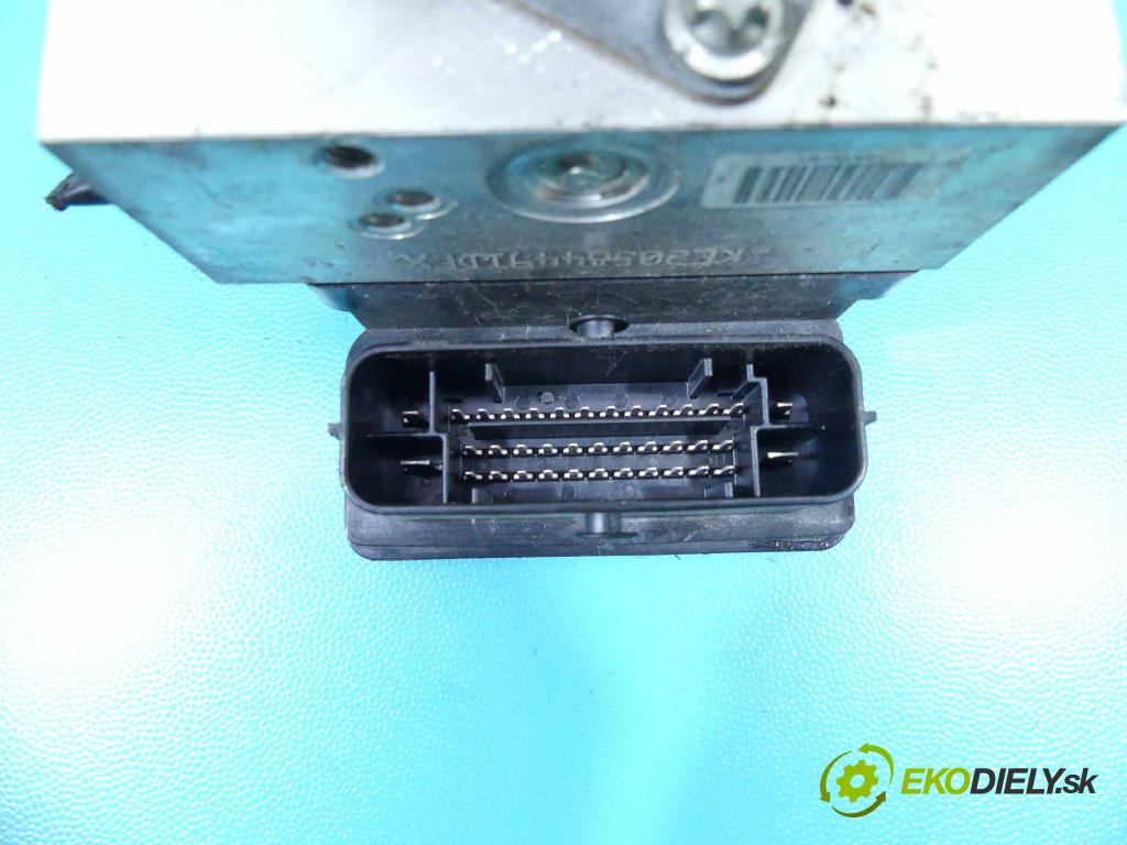 Vw Passat B7 2010-2014 2.0 tdi 140 HP manual 103 kW 1968 cm3 5- čerpadlo abs 3AA614109AG (Pumpy ABS)