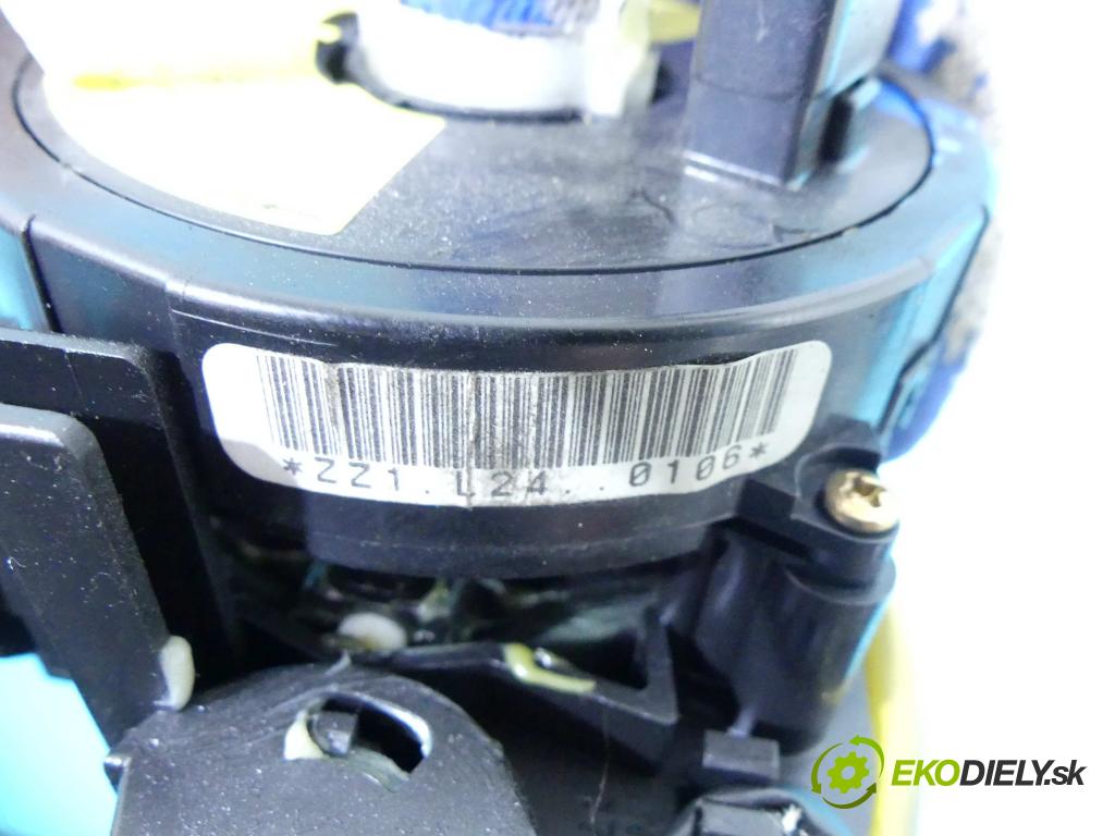 Mazda Demio 1.5 16V 75 HP manual 55 kW 1498 cm3 5- prepínač komplex:  (Prepínače, spínače, tlačidlá a ovládače kúrenia)