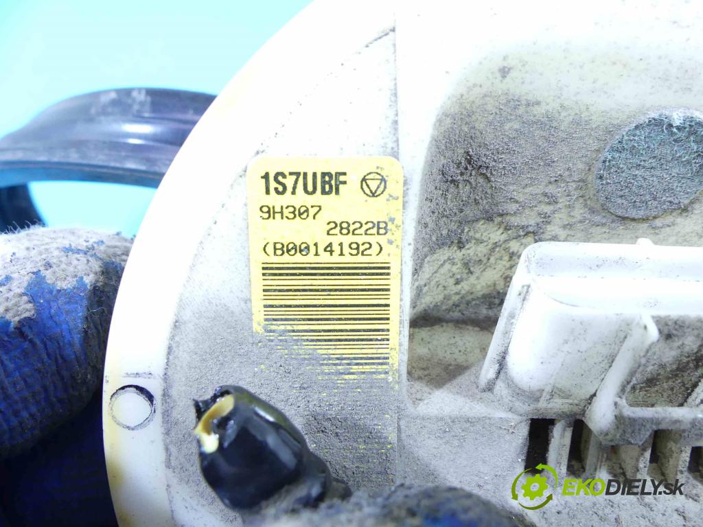 Ford Mondeo Mk3 2000-2007 2.5 V6 170 hp manual 125 kW 2495 cm3 5- čerpadlo paliva 1S7UBF
