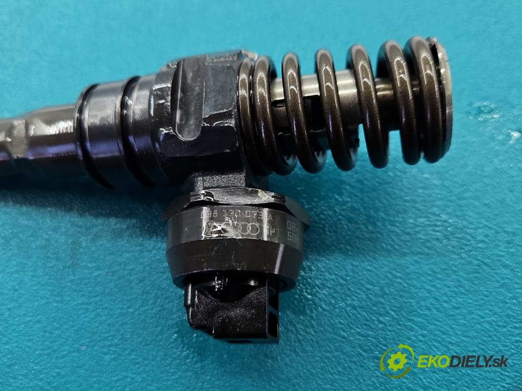 Audi A4 B6 2000-2004 1.9 tdi 131 HP manual 96 kW 1896 cm3 5- vstrekovacie čerpadlo 0424720214 (Vstrekovač paliva)