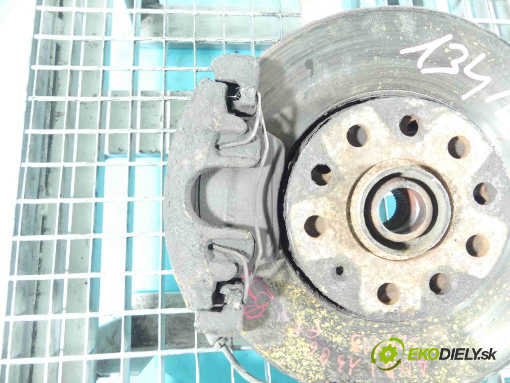 Audi A4 B6 2000-2004 1.9 tdi 131 HP manual 96 kW 1896 cm3 5- brzdič predné pravý (Ostatné)