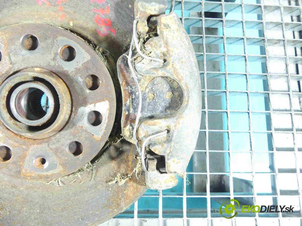 Audi A4 B6 2000-2004 1.9 tdi 131 HP manual 96 kW 1896 cm3 5- brzdič predné ľavý (Ostatné)