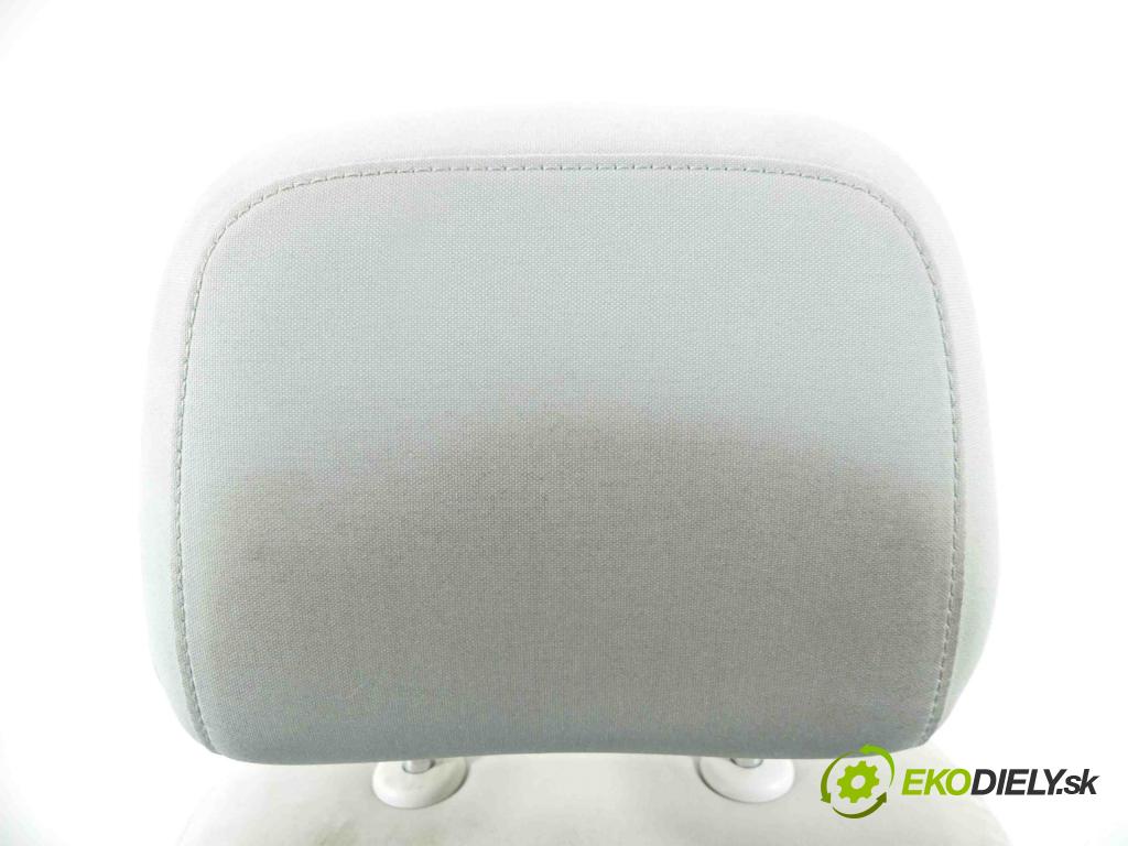 Vw Passat B8 2014 - 2.0 tdi 150 HP manual 110 kW 1968 cm3 5- Sedačka pravý  (Sedačky, sedadlá)