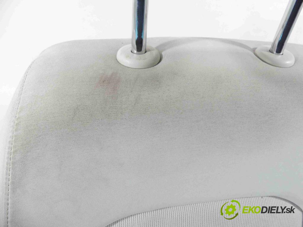 Vw Passat B8 2014 - 2.0 tdi 150 HP manual 110 kW 1968 cm3 5- Sedačka pravý  (Sedačky, sedadlá)