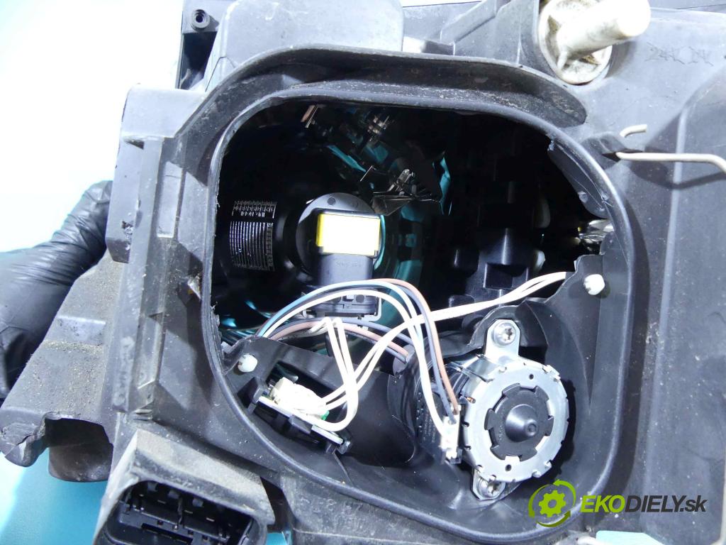 Bmw X1 E84 2009-2015 2.0d 136 HP manual 100 kW 1995 cm3 5- Reflektor: pravý 2990008 (Pravé)