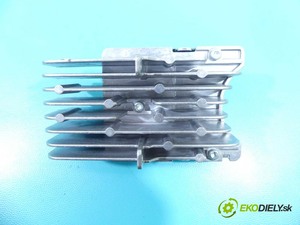 Vw Passat B8 2014 - 2.0 tdi 150 HP manual 110 kW 1968 cm3 5- Zesilovač: 9114681 (Zosilňovače)