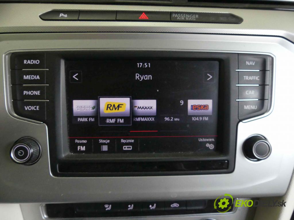 Vw Passat B8 2014 - 2.0 tdi 150 HP manual 110 kW 1968 cm3 5- Radio originál 3G0919605D