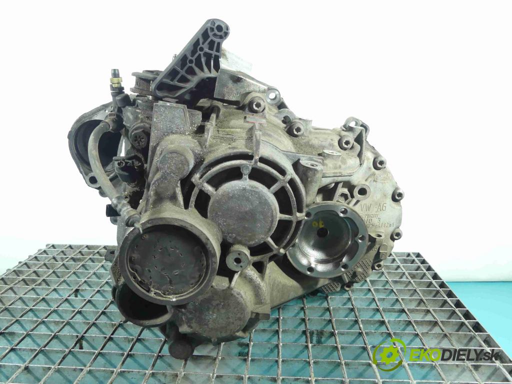 Vw Passat B7 2010-2014 2.0 tdi 140 HP manual 103 kW 1968 cm3 5- prevodovka stupeň,rýchlosť manual NFU