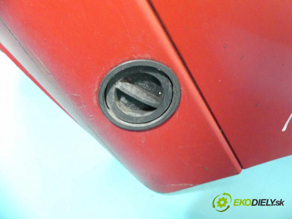 Fiat Albea 1.4 77 hp manual 57 kW 1368 cm3 4- nárazník zadní  (Ostatné)