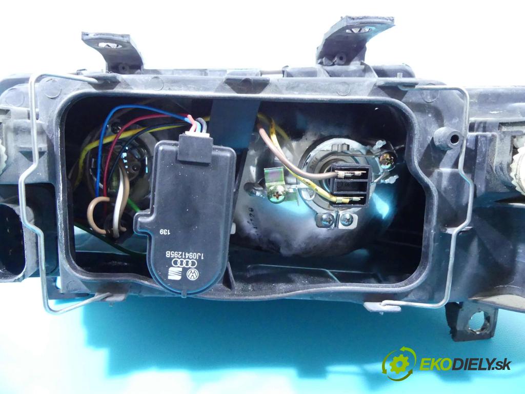 Seat Toledo II 1998-2004 1.9 tdi 110 HP manual 81 kW 1896 cm3 4- Reflektor: pravý  (Pravé)