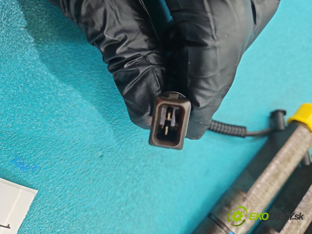 Seat Toledo II 1998-2004 1.9 tdi 110 hp manual 81 kW 1896 cm3 4- vstřikovač 028130201S (Vstřikovač paliva)