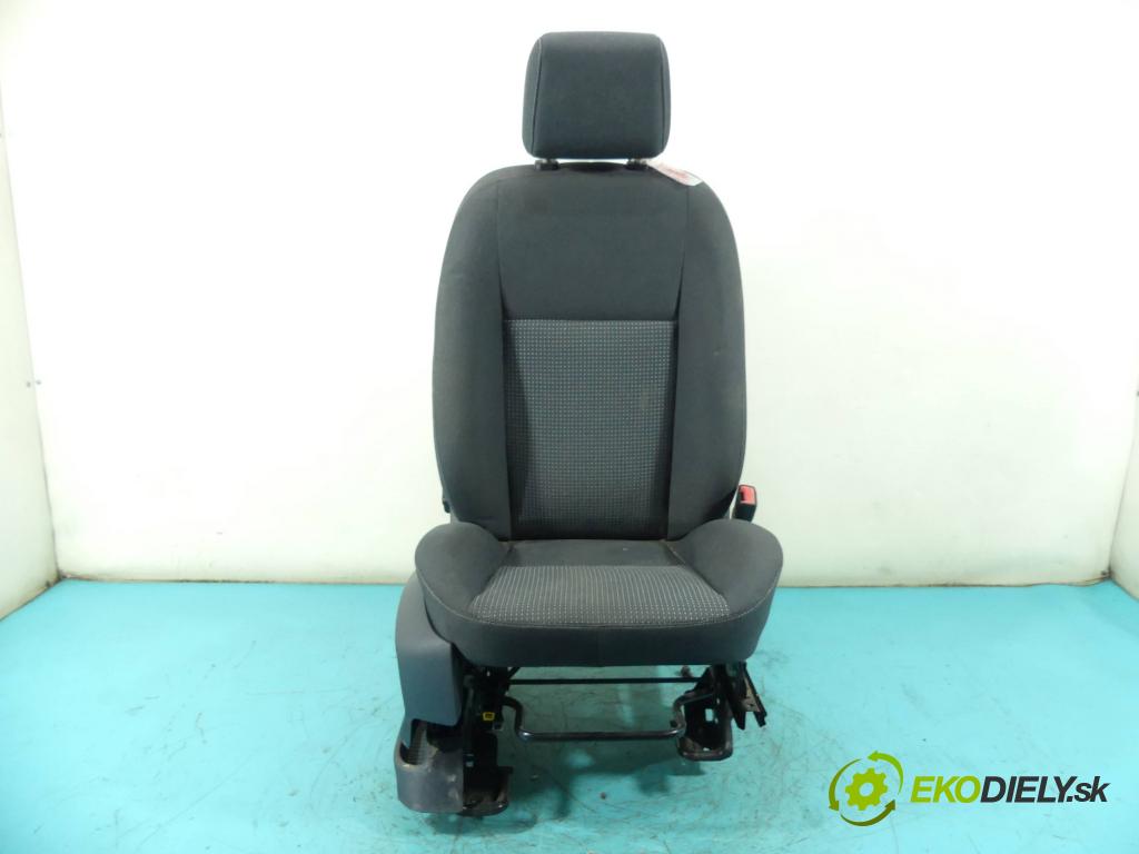 Ford C-Max II 2010-2019 1.6 tdci 116 HP manual 85 kW 1560 cm3 5- Sedačka pravý  (Sedačky, sedadlá)