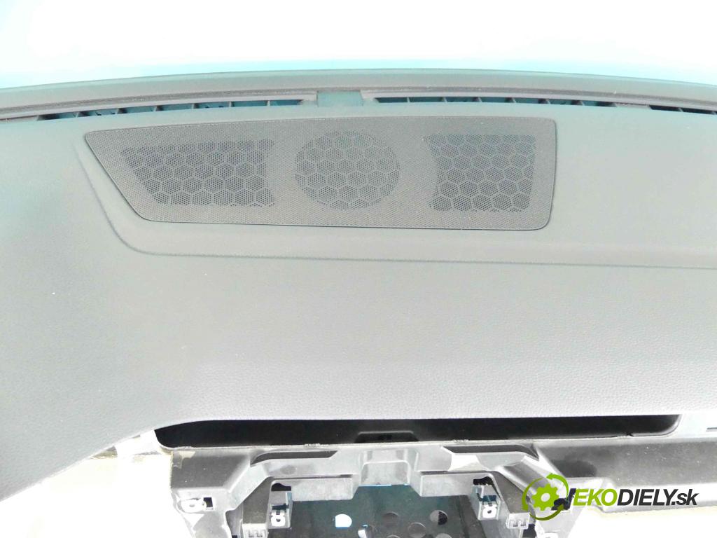 Vw Passat B8 2014 - 2.0 tdi 150 HP manual 110 kW 1968 cm3 5- kokpit,pristrojová doska rozdeľovacia 3G0880204D
