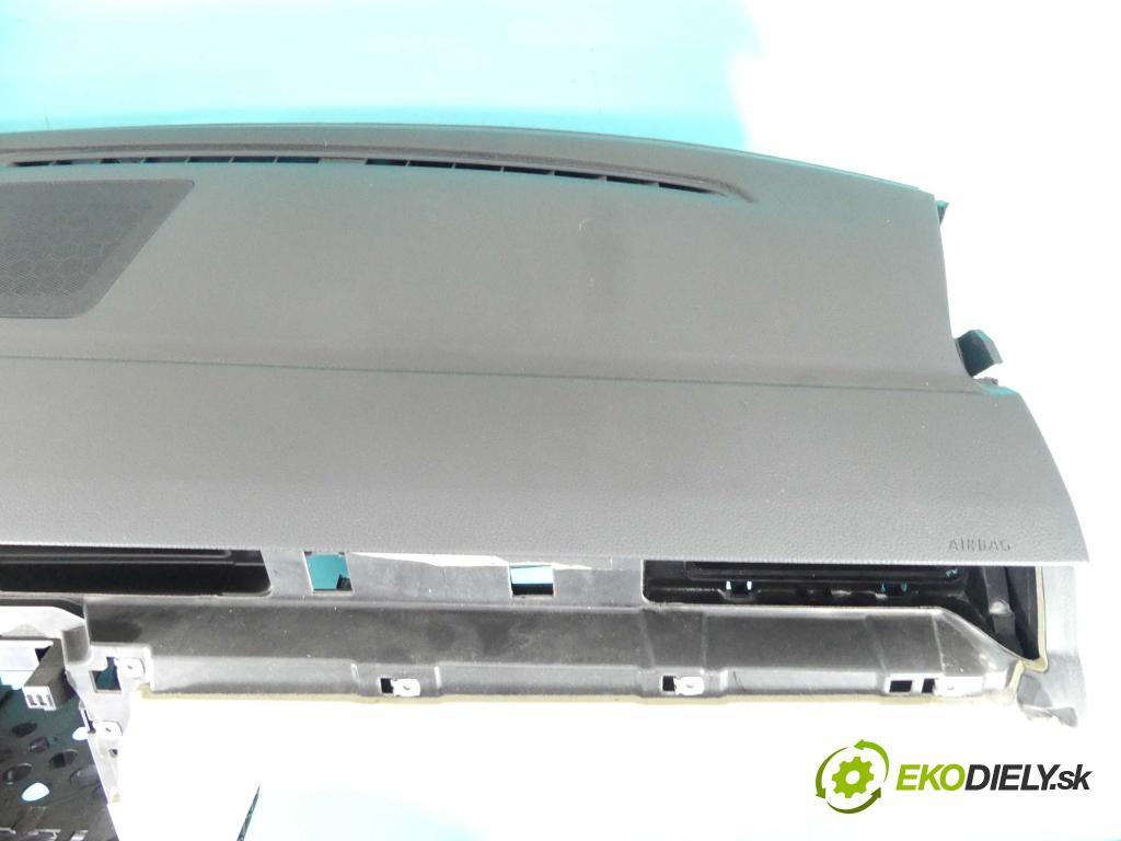 Vw Passat B8 2014 - 2.0 tdi 150 HP manual 110 kW 1968 cm3 5- kokpit,pristrojová doska rozdeľovacia 3G0880204D