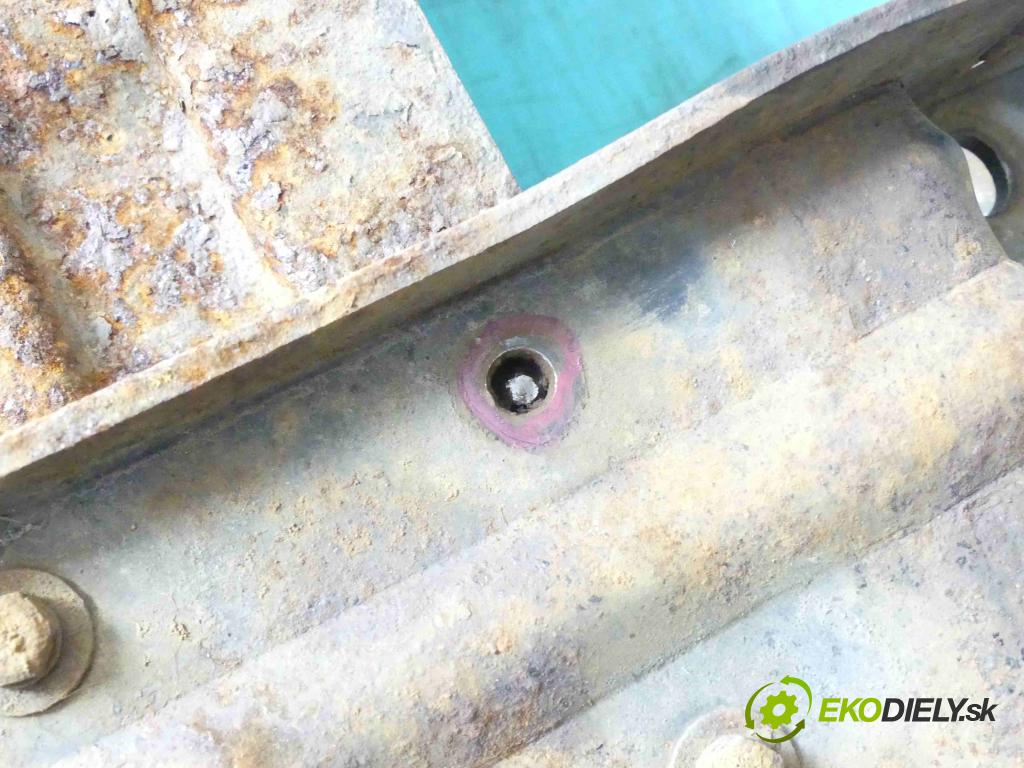 Chevrolet Captiva 2.2 VCDI 184hp manual 135 kW 2231 cm3 5- Práh: ľavý  (Karoséria ostatné)