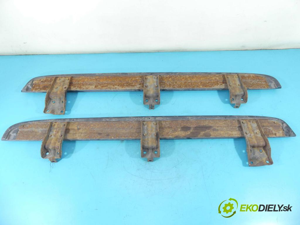 Chevrolet Captiva 2.2 VCDI 184hp manual 135 kW 2231 cm3 5- Práh: ľavý  (Karoséria ostatné)