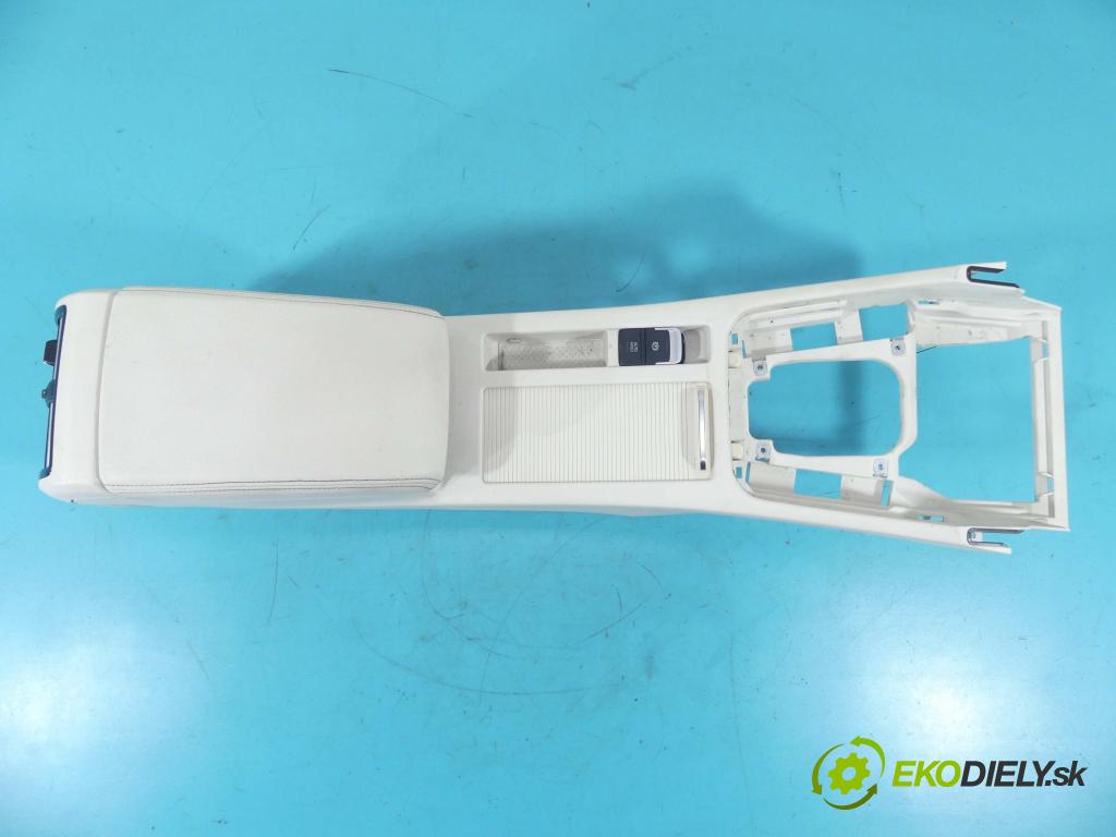 Vw Passat B8 2014 - 2.0 tdi 150 HP manual 110 kW 1968 cm3 5- operadlo 3G1863241A (Lakťové opierky)