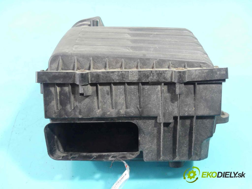 Vw Passat B8 2014 - 2.0 tdi 150 HP manual 110 kW 1968 cm3 5- obal filtra vzduchu 5Q0129607AA (Obaly filtrov vzduchu)