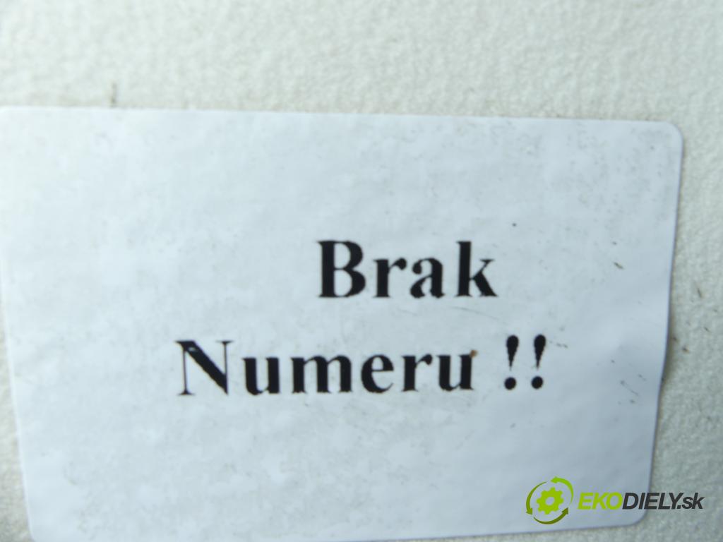 Vw Passat B5 1995-2005 2.0 20V 131 HP manual 96 kW 1999 cm3 4- chladič voda:  (Chladiče vody)