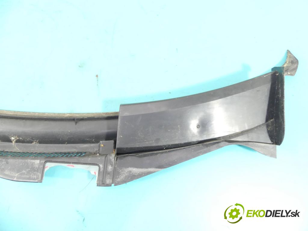 Vw Bora 1.6 SR 101 HP manual 74 kW 1595 cm3 4- torpédo 1J1819415B (Torpéda)