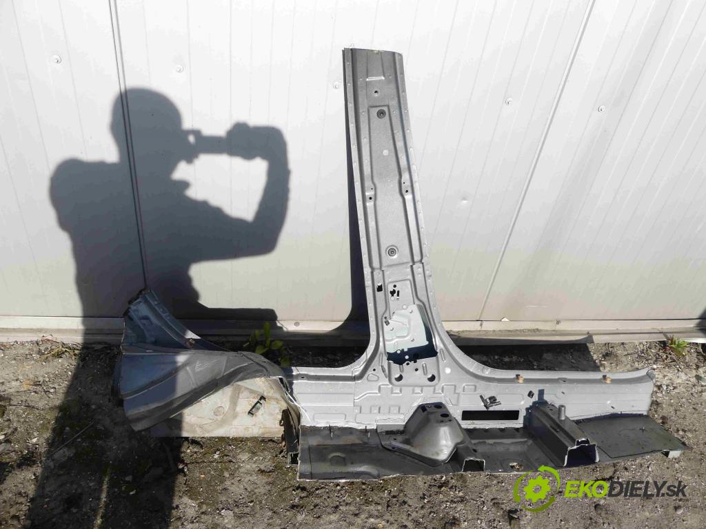 Bmw X1 E84 2009-2015 2.0d 136hp manual 100 kW 1995 cm3 5- práh levý  (Ostatní)