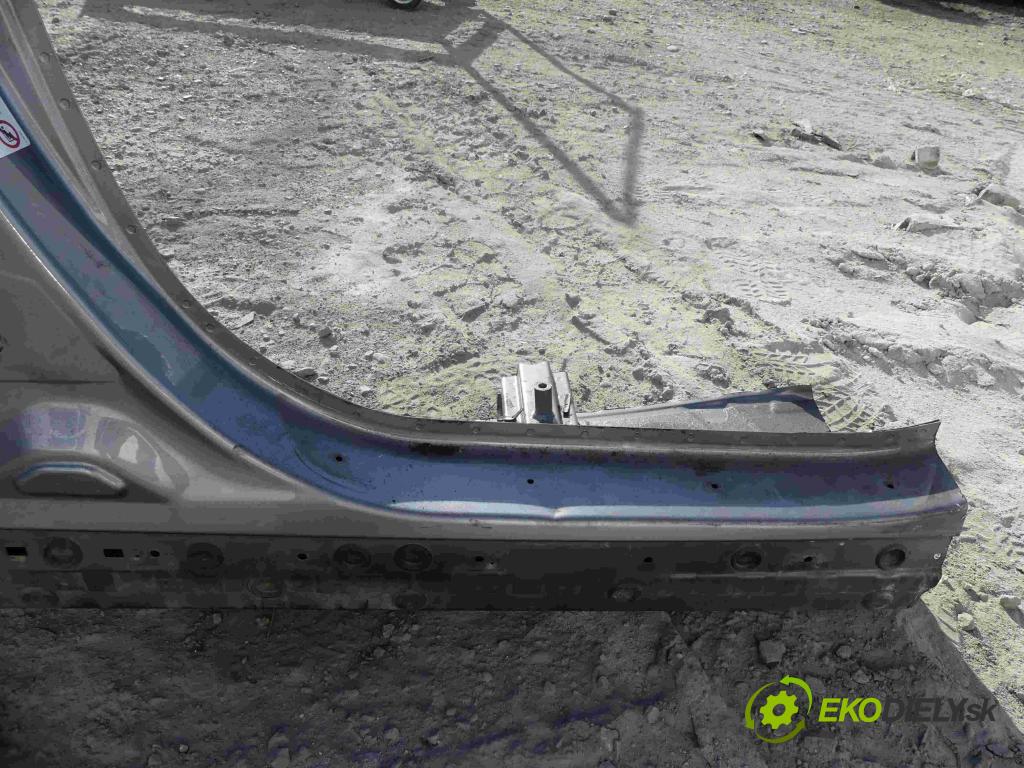 Bmw X1 E84 2009-2015 2.0d 136hp manual 100 kW 1995 cm3 5- práh pravý  (Ostatní)