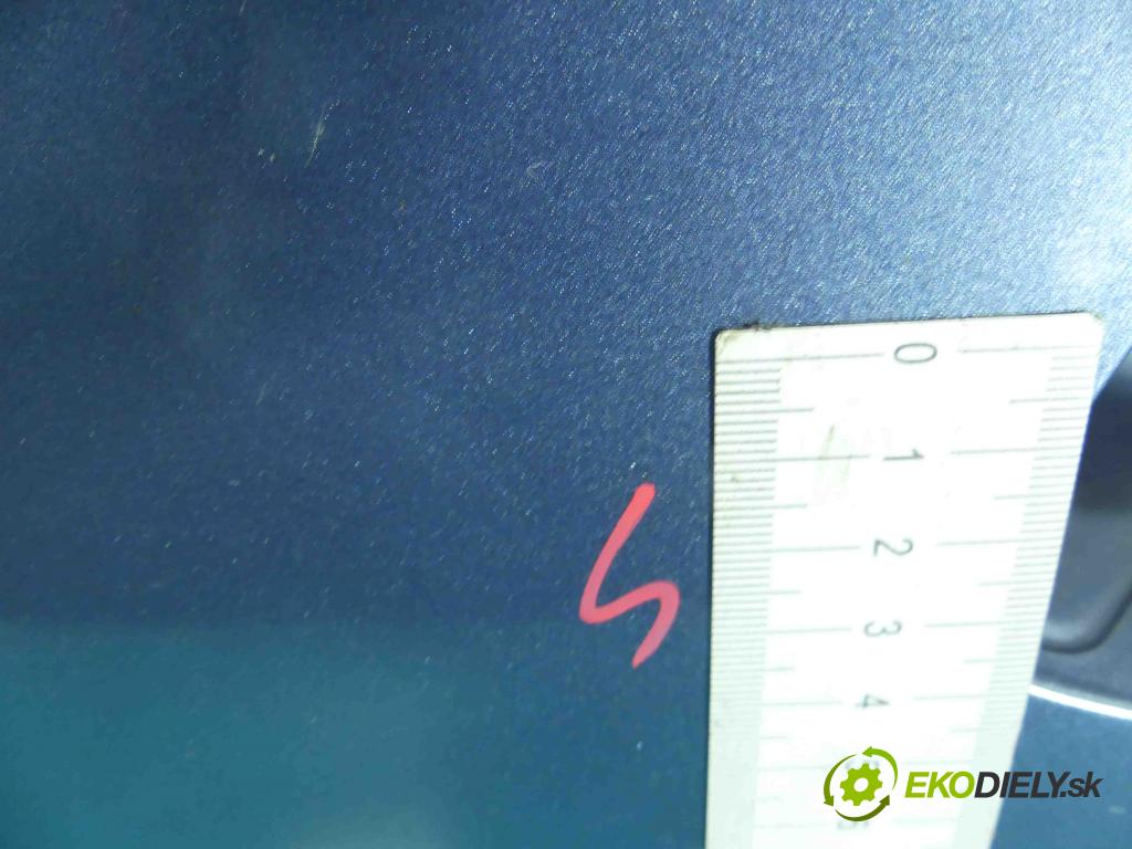 Vw Passat B8 2014 - 2.0 tdi 150 hp manual 110 kW 1968 cm3 5- zadní kufrové dveře  (Zadní kapoty)