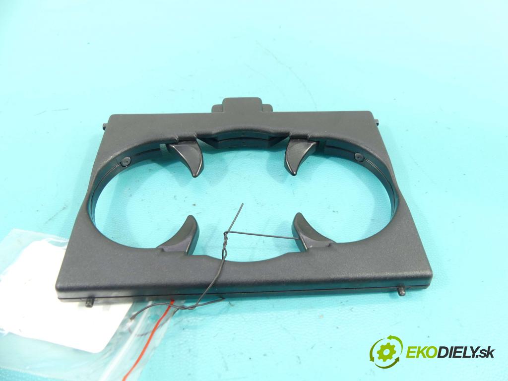 Skoda Superb I 2001-2008 1.9 tdi 131 HP manual 96 kW 1896 cm3 4- Rukojeť: na nápoje: 3B0885119 (Úchyty, držiaky na nápoje)