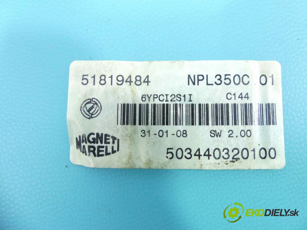 Fiat Idea 1,3.0 jtd 69KM manual 51 kW 1248 cm3 5- skříňka pojistková 51819484 (Pojistkové skříňky)