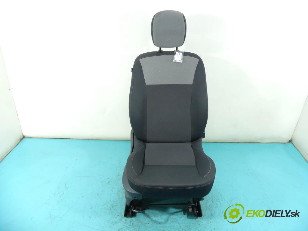 Renault Clio III 2005-2012 1,2.0 16V 75 HP manual 55 kW 1149 cm3 5- Sedačka pravý  (Sedačky, sedadlá)