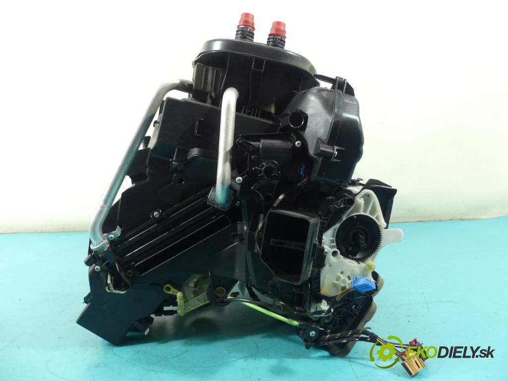 Vw Passat B8 2014 - 2.0 tdi 150 hp manual 110 kW 1968 cm3 5- radiátor 3Q1820005AC (Radiátory topení)