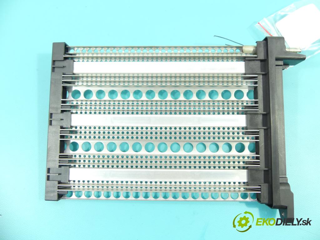 Vw Passat B8 2014 - 2.0 tdi 150 hp manual 110 kW 1968 cm3 5- radiátor 5Q0963235B (Radiátory topení)