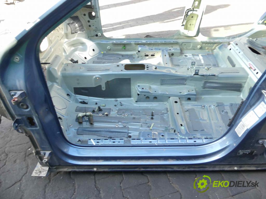 Vw Passat B8 2014 - 2.0 tdi 150 hp manual 110 kW 1968 cm3 5- práh levý  (Ostatní)