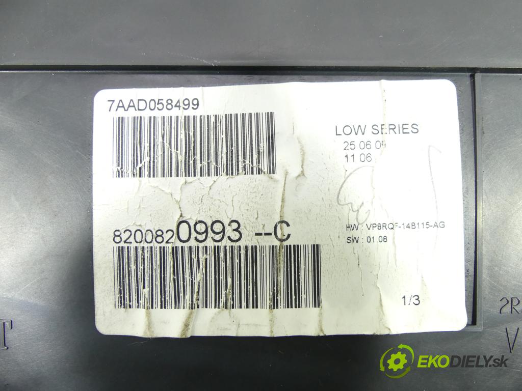 Renault Clio III 2005-2012 1,2.0 16V 75 HP manual 55 kW 1149 cm3 5- prístrojovka/ budíky 8200820993-C (Prístrojové dosky, displeje)