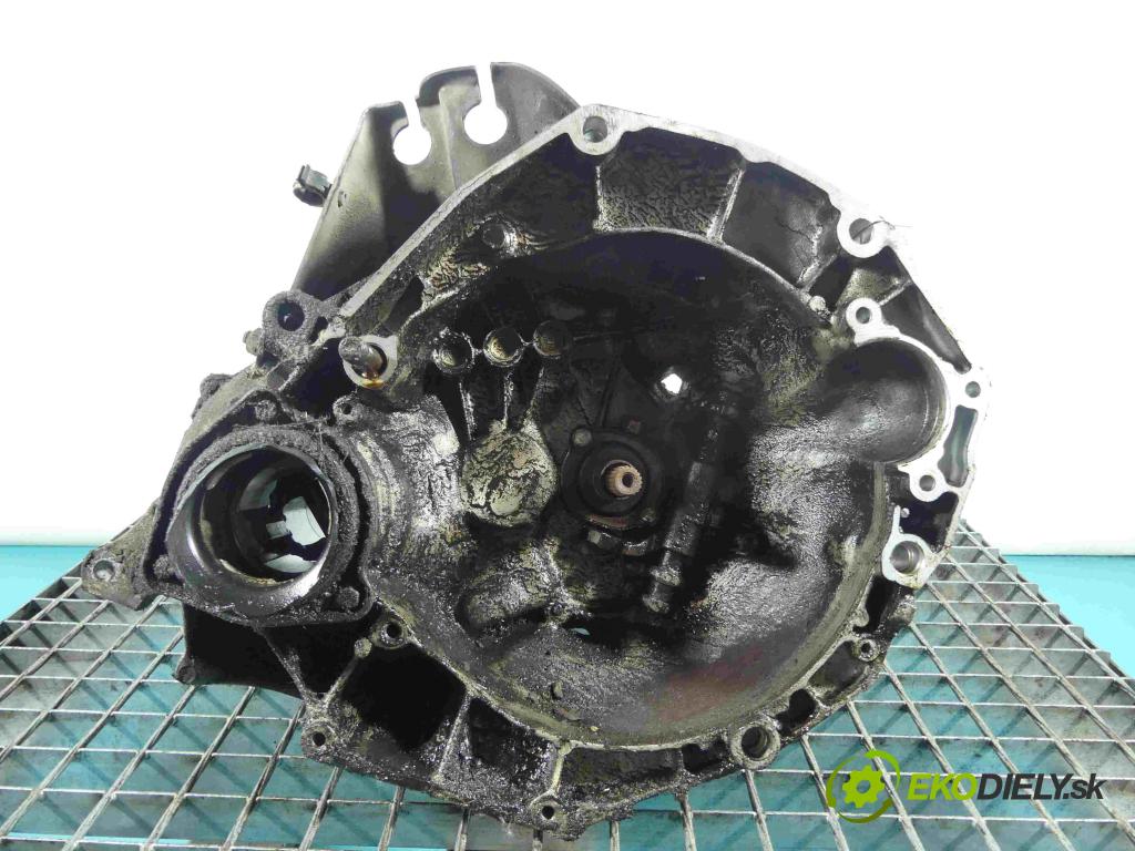 Fiat Seicento 0.9 39 HP manual 29 kW 899 cm3 3- prevodovka stupeň,rýchlosť manual