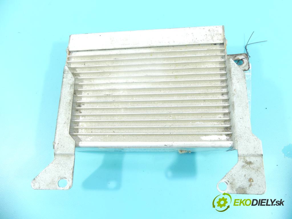 Chrysler Sebring II 2000-2006 2.0 16V 141 HP automatic 104 kW 1996 cm3 4- Zesilovač: P05059182AA (Zosilňovače)