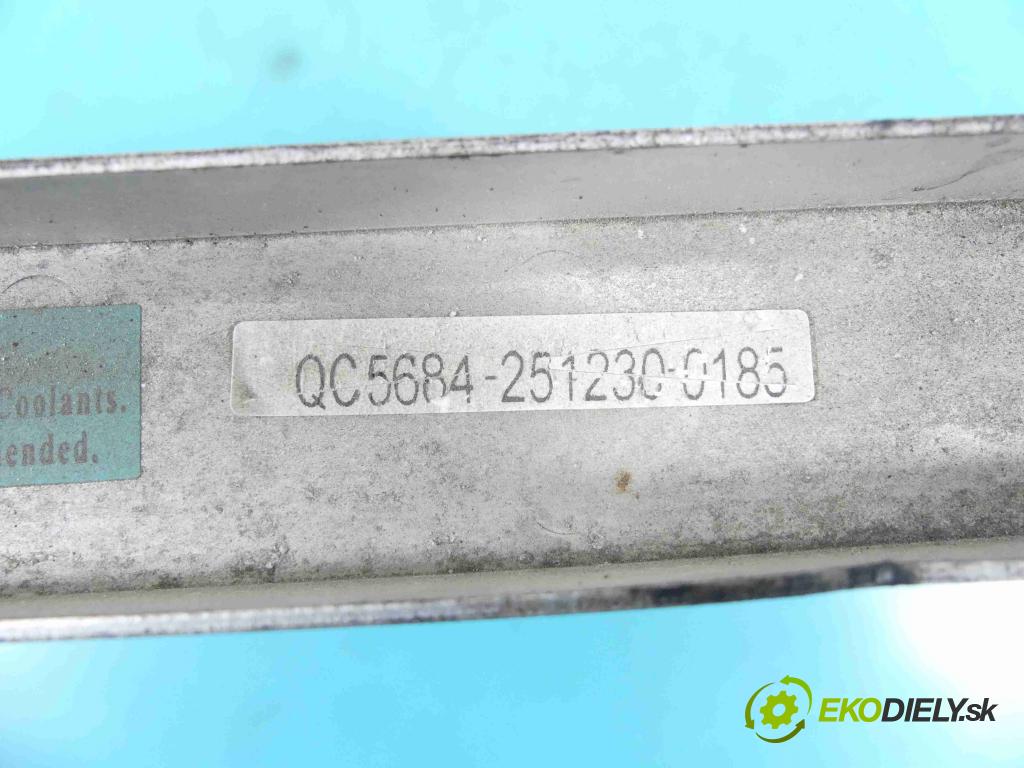 Chrysler Sebring II 2000-2006 2.0 16V 141 HP automatic 104 kW 1996 cm3 4- chladič voda: QC5684-251230-0185 (Chladiče vody)
