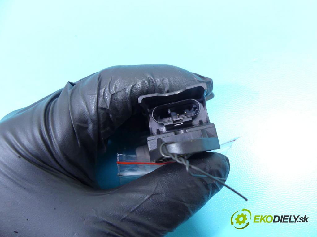 Vw Passat B5 1995-2005 1.9 tdi 101 HP manual 74 kW 1896 cm3 5- snímač šokovat: 5WK41910 (Snímače nárazu)