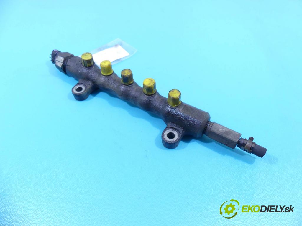 Toyota Avensis II T25 2003-2008 2.0 D4D 126 HP manual 93 kW 1998 cm3 5- lišta vstrekovacia  (Vstrekovacie lišty)