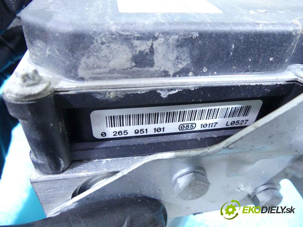 Bmw X1 E84 2009-2015 2.0d 136 HP manual 100 kW 1995 cm3 5- čerpadlo abs 0265951101 (Pumpy ABS)