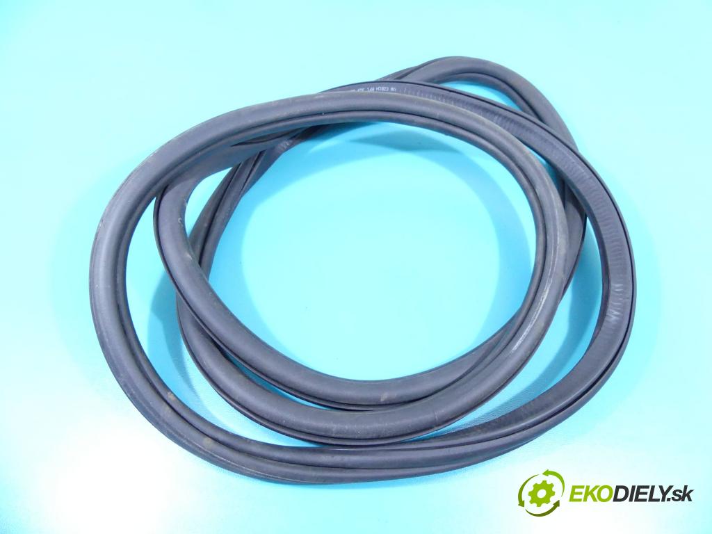 Vw Passat B8 2014 - 2.0 tdi 150 hp manual 110 kW 1968 cm3 5- Těsnění: dveře zadní levé 3G9867913K (Ostatní)