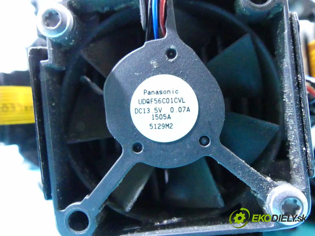 Vw Passat B8 2014 - 2.0 tdi 150 hp manual 110 kW 1968 cm3 5- čočka reflektor: levého 3G0998475B