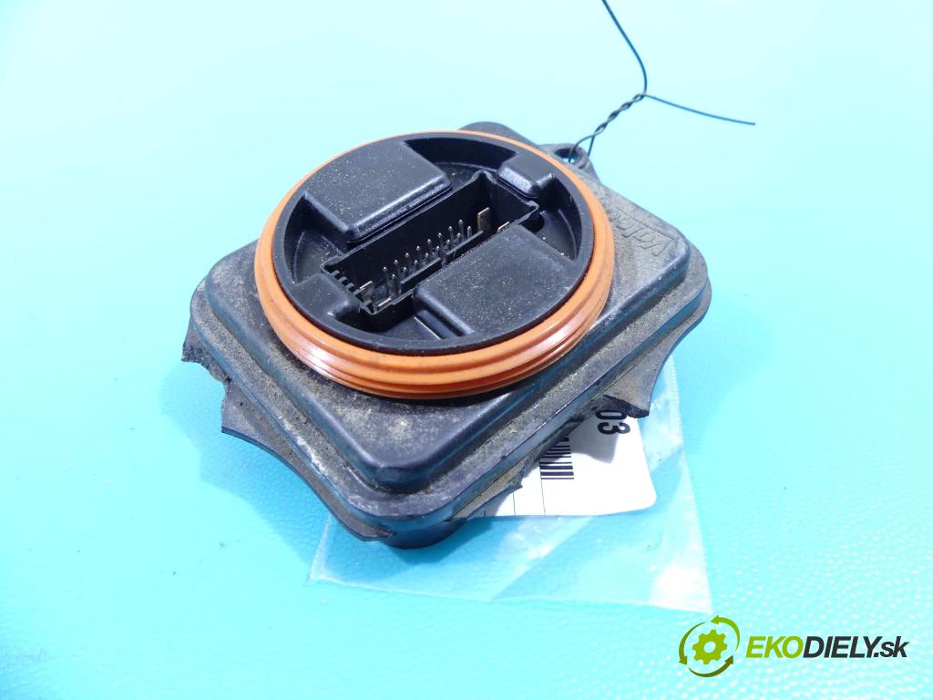 Vw Passat B8 2014 - 2.0 tdi 150 HP manual 110 kW 1968 cm3 5- střídač: xenon 3G0941329 (Riadiace jednotky xenónu)