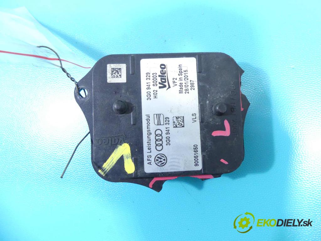 Vw Passat B8 2014 - 2.0 tdi 150 HP manual 110 kW 1968 cm3 5- střídač: xenon 3G0941329 (Riadiace jednotky xenónu)